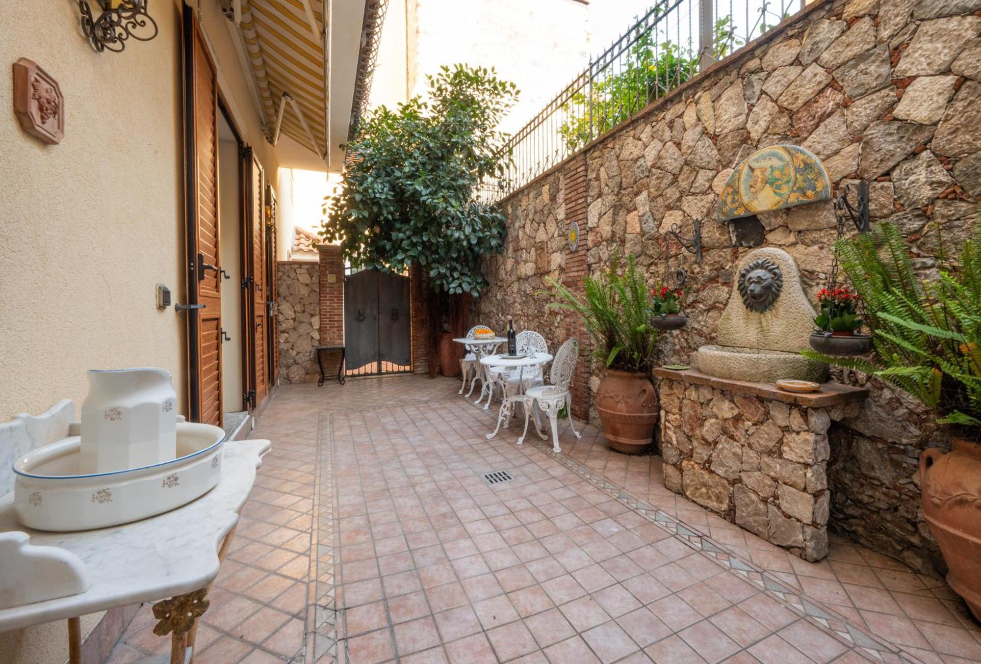 Casa D'Arte Taormina Lejlighed Eksteriør billede